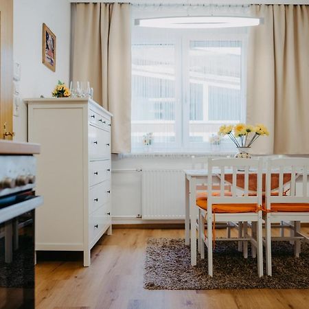 Apartment Rado 75M2 Mit Garten Und Terrasse Winden am See Exterior foto